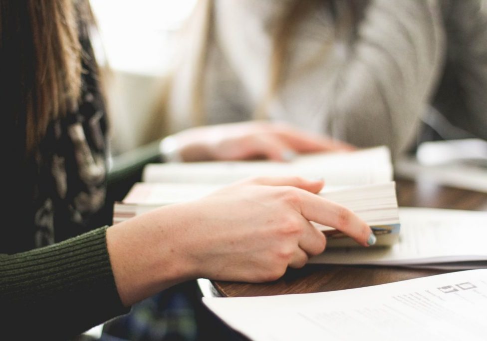 Unsplash_Sarah_Nolter_Woman_Reading